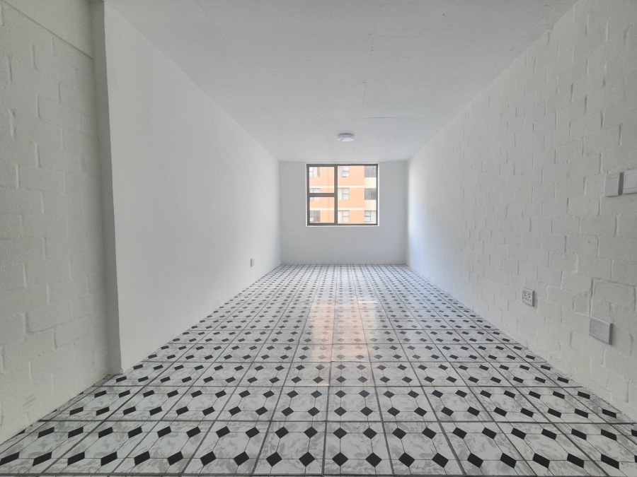 1 Bedroom Property for Sale in Wynberg Western Cape